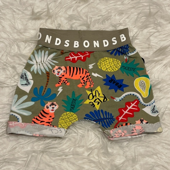 3-6 month Bonds Shorts - Picture 1 of 4